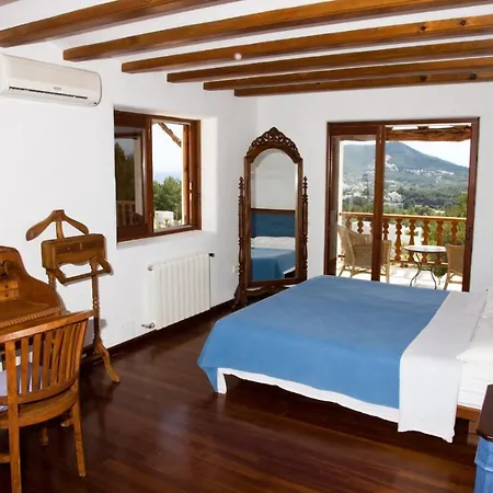 Villa Can Maderus
