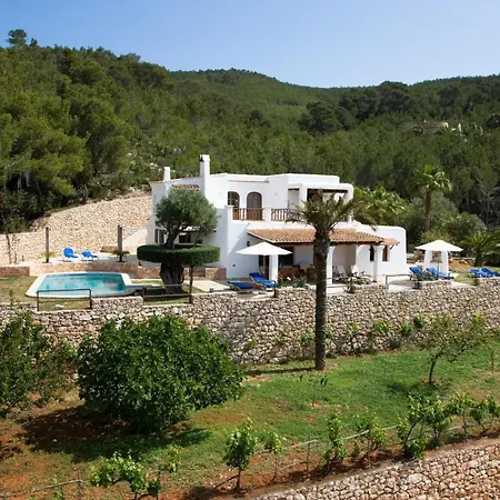 Can Maderus * Santa Eularia des Riu